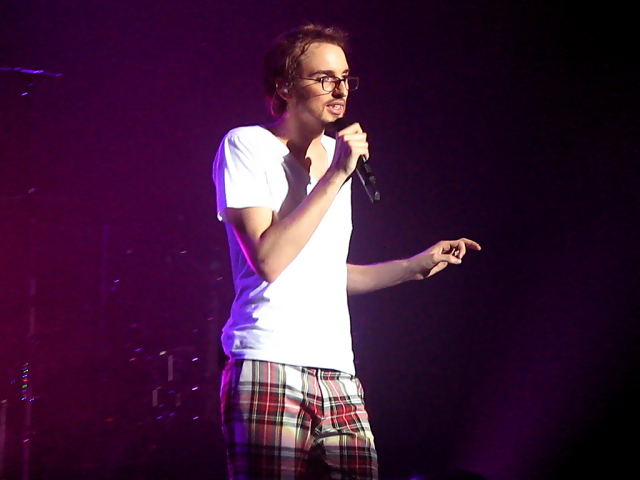 Image: 428z-nithparis14608quetal-41ec21.png