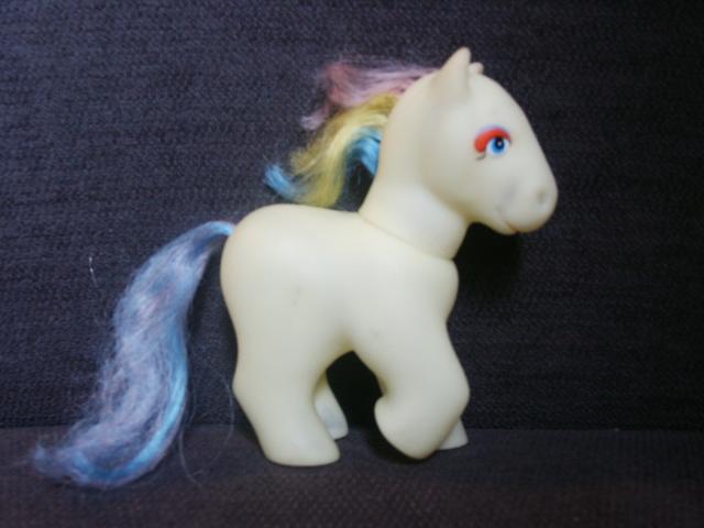 La section des poneys "non Hasbro" Fackies-005-10ce100