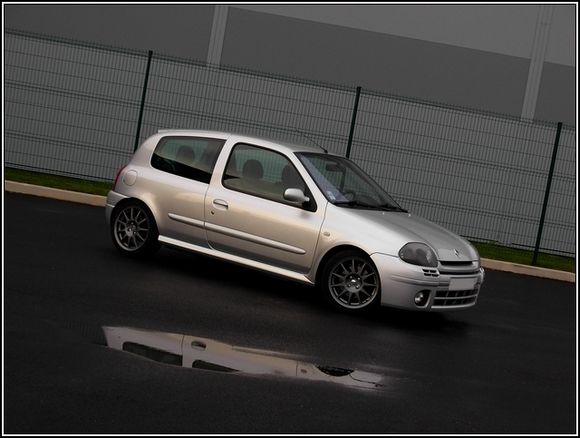 Clio RS Concept ® Photo du mois