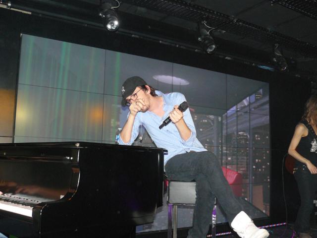 Image: sqdvkj-4bd098.jpg