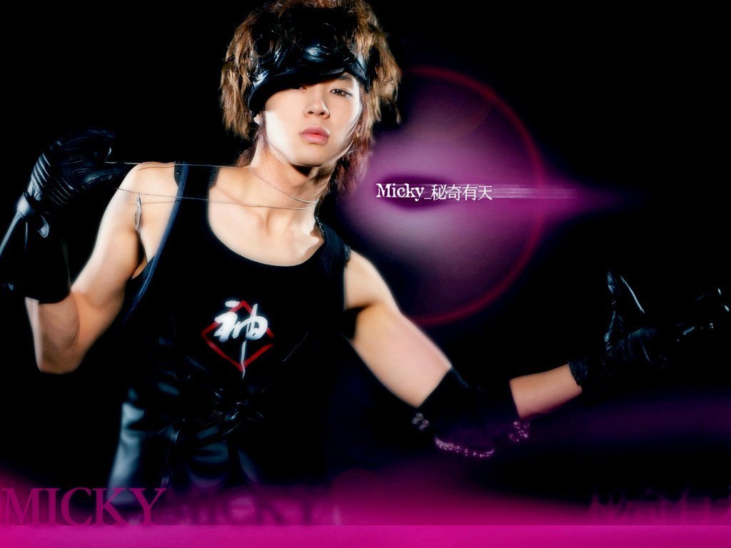 Image: tvxq_050151-39cfaa.jpg